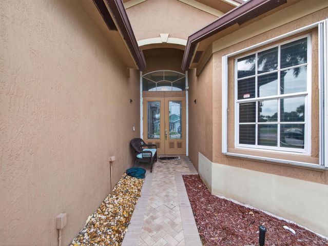 8946 SW Fishermans Wharf Drive, Stuart, FL 34997