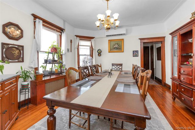 94-25 85th Road, Woodhaven, NY 11421