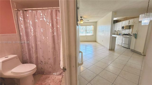 135 NE 202nd Terr N6, Miami Gardens, FL 33179