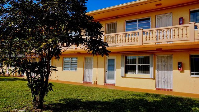 135 NE 202nd Terr N6, Miami Gardens, FL 33179