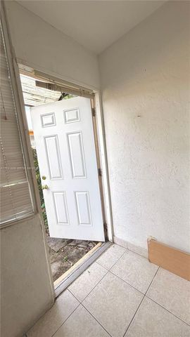 135 NE 202nd Terr N6, Miami Gardens, FL 33179