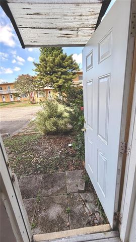 135 NE 202nd Terr N6, Miami Gardens, FL 33179