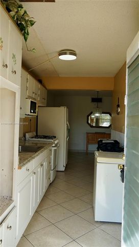 135 NE 202nd Terr N6, Miami Gardens, FL 33179