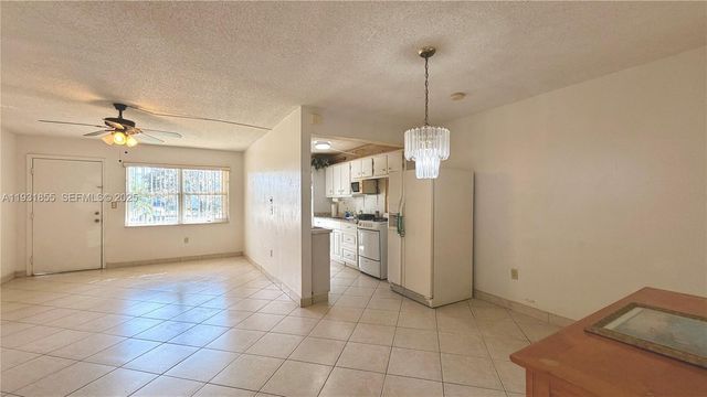 135 NE 202nd Terr N6, Miami Gardens, FL 33179