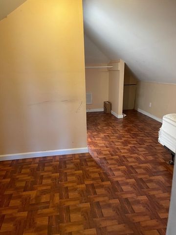 257 Common Street 2, Watertown, MA 02472