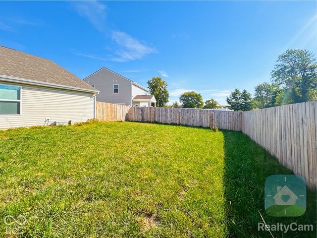 627 Derek Lane, Trafalgar, IN 46181