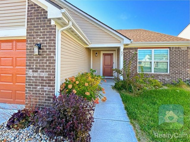627 Derek Lane, Trafalgar, IN 46181