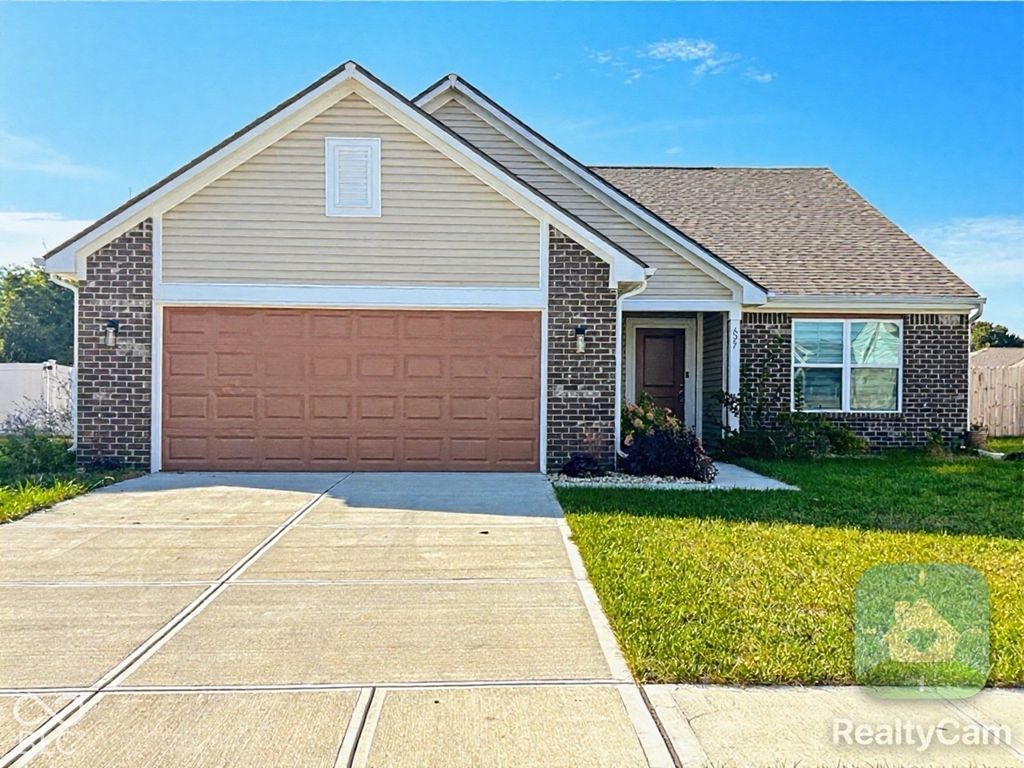 627 Derek Lane, Trafalgar, IN 46181