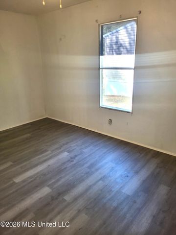 22458 N Pine, Pass Christian, MS 39571