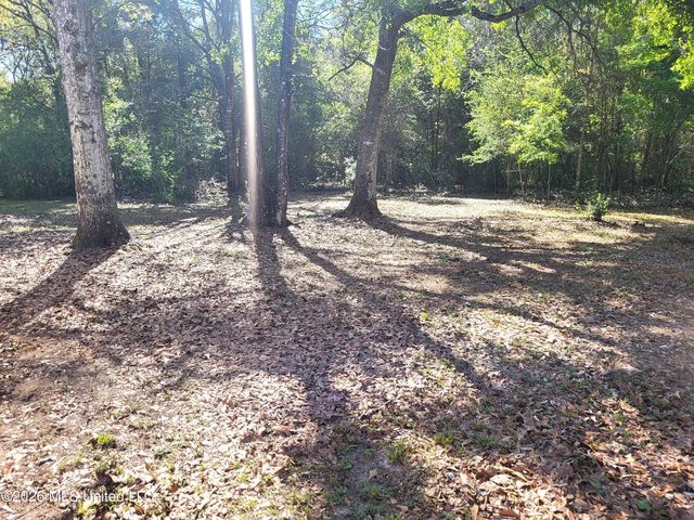 22458 N Pine, Pass Christian, MS 39571