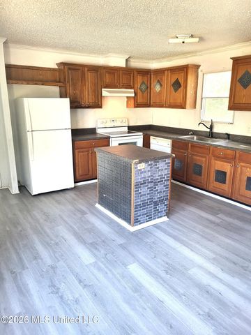 22458 N Pine, Pass Christian, MS 39571