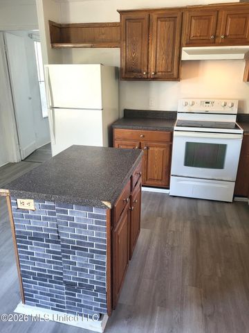 22458 N Pine, Pass Christian, MS 39571