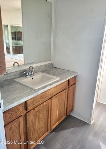 22458 N Pine, Pass Christian, MS 39571