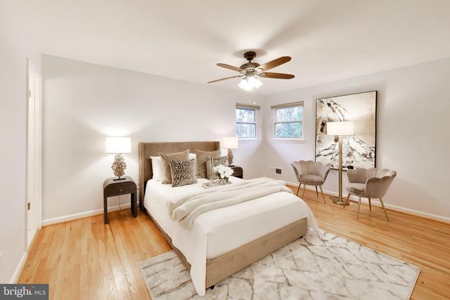 6514 WILMETT RD, Bethesda, MD 20817