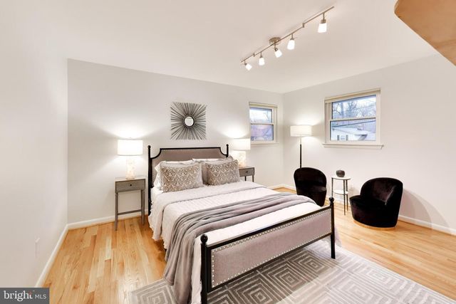 6514 WILMETT RD, Bethesda, MD 20817