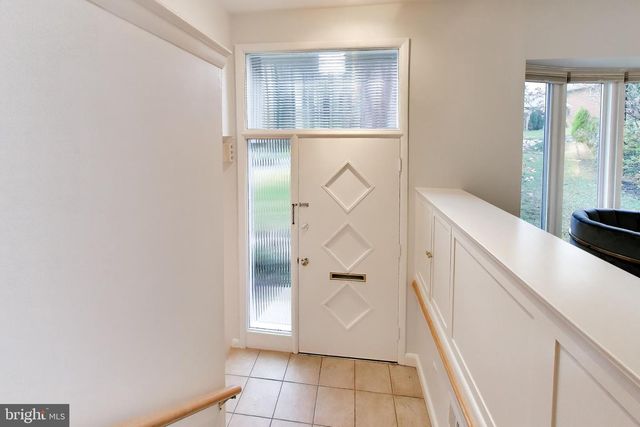 6514 WILMETT RD, Bethesda, MD 20817