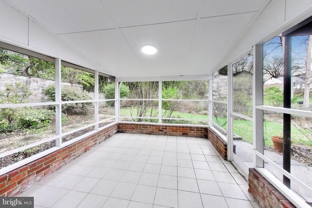 6514 WILMETT RD, Bethesda, MD 20817