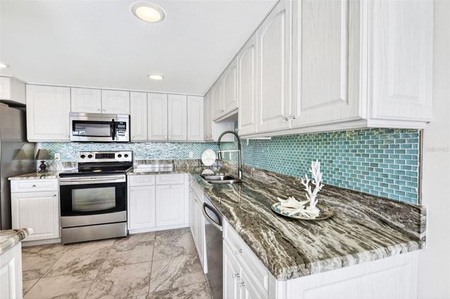 3235 SUGARLOAF KEY ROAD 13B, Punta Gorda, FL 33955