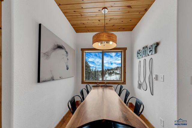 21156 STEWART SLOPE CIR, Lead, SD 57754