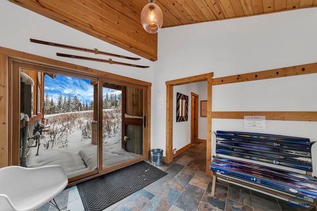 21156 STEWART SLOPE CIR, Lead, SD 57754