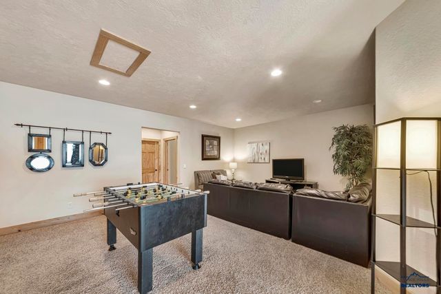 21156 STEWART SLOPE CIR, Lead, SD 57754