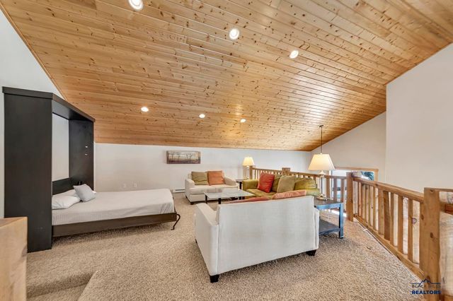 21156 STEWART SLOPE CIR, Lead, SD 57754