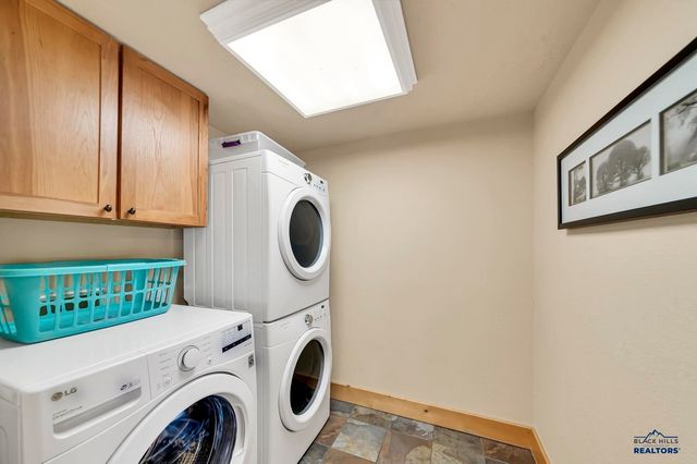 21156 STEWART SLOPE CIR, Lead, SD 57754