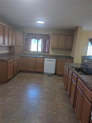 469 NE 64TH AVENUE, Ocala, FL 34470