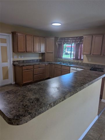 469 NE 64TH AVENUE, Ocala, FL 34470