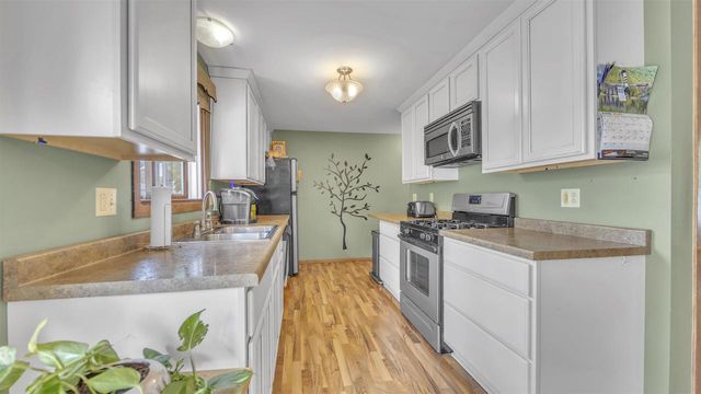 3924 S 22ND STREET, Sheboygan, WI 53081