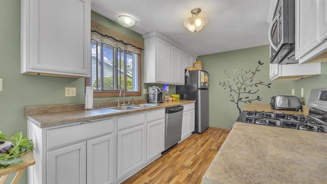 3924 S 22ND STREET, Sheboygan, WI 53081