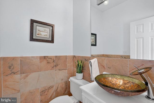 3292 MOUNT VERNON AVE, Alexandria, VA 22305