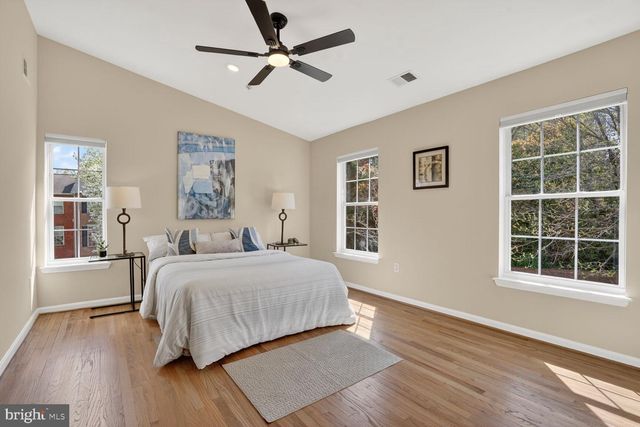 3292 MOUNT VERNON AVE, Alexandria, VA 22305