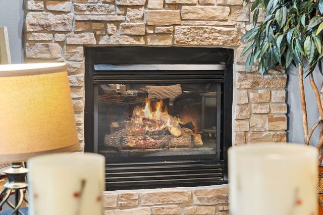 265 Neals Trail, Reeds Spring, MO 65737