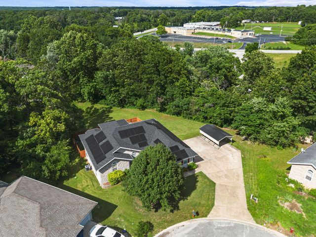 265 Neals Trail, Reeds Spring, MO 65737