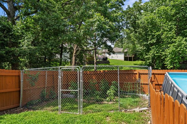 265 Neals Trail, Reeds Spring, MO 65737
