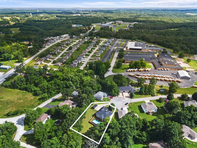 265 Neals Trail, Reeds Spring, MO 65737