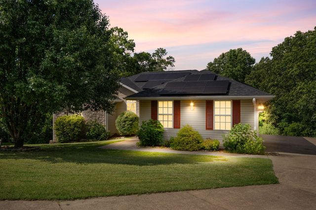 265 Neals Trail, Reeds Spring, MO 65737