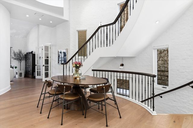 1936 N Wilmot Avenue, Chicago, IL 60647