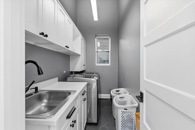 1936 N Wilmot Avenue, Chicago, IL 60647