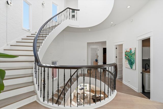 1936 N Wilmot Avenue, Chicago, IL 60647