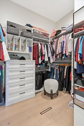 1936 N Wilmot Avenue, Chicago, IL 60647