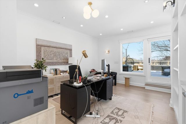 1936 N Wilmot Avenue, Chicago, IL 60647