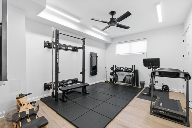 1936 N Wilmot Avenue, Chicago, IL 60647