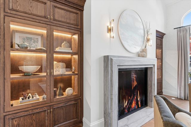 1936 N Wilmot Avenue, Chicago, IL 60647