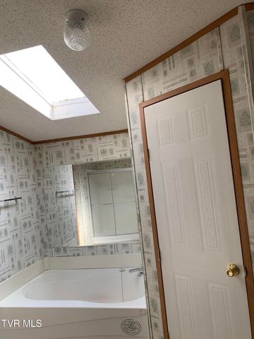 675 Shakerag Road, Greeneville, TN 37743