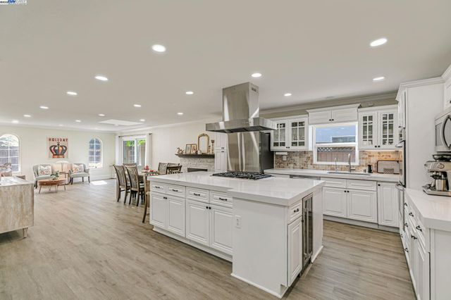 4714 Serra Ave, Fremont, CA 94538