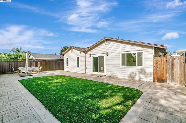 4714 Serra Ave, Fremont, CA 94538