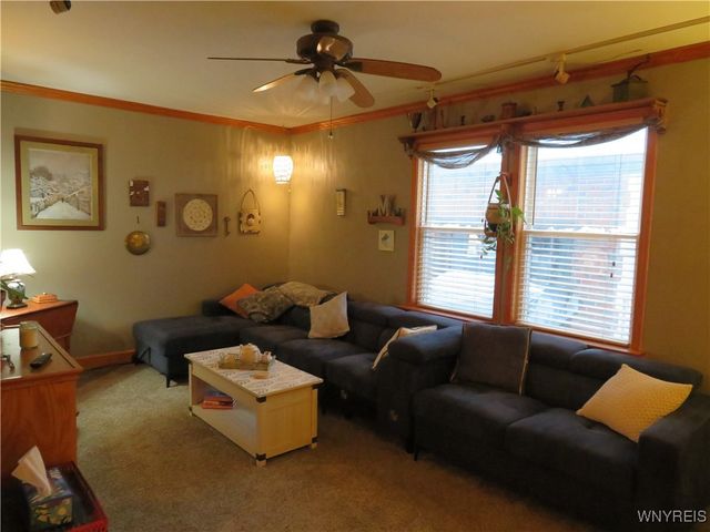 5669 East Lane, Hamburg, NY 14085