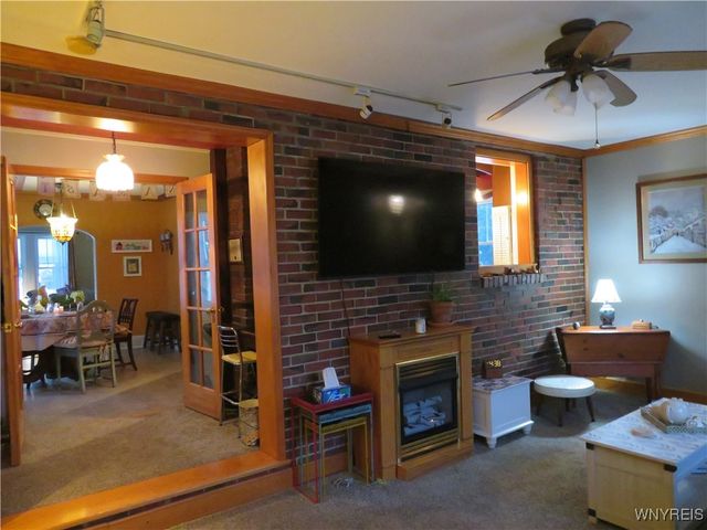 5669 East Lane, Hamburg, NY 14085